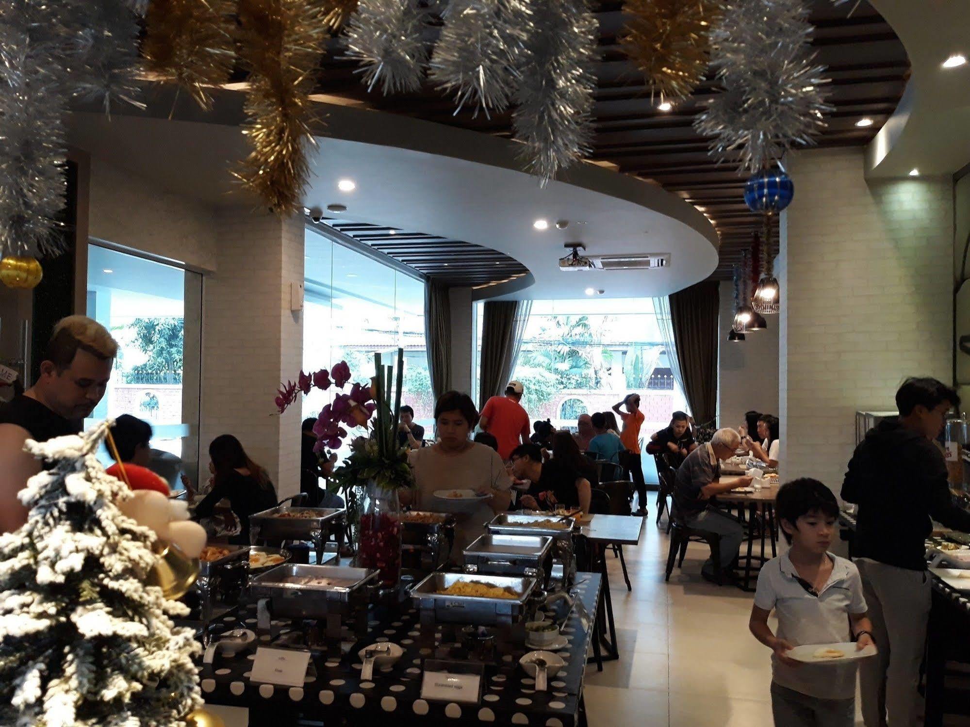 Levana Pattaya Hotel - Sha Extra Plus Exteriör bild